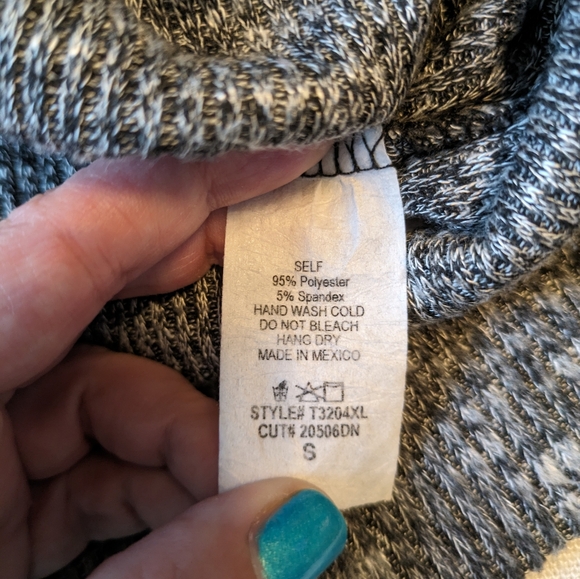 White Birch Hooded Sweater S - Picture 4 of 6